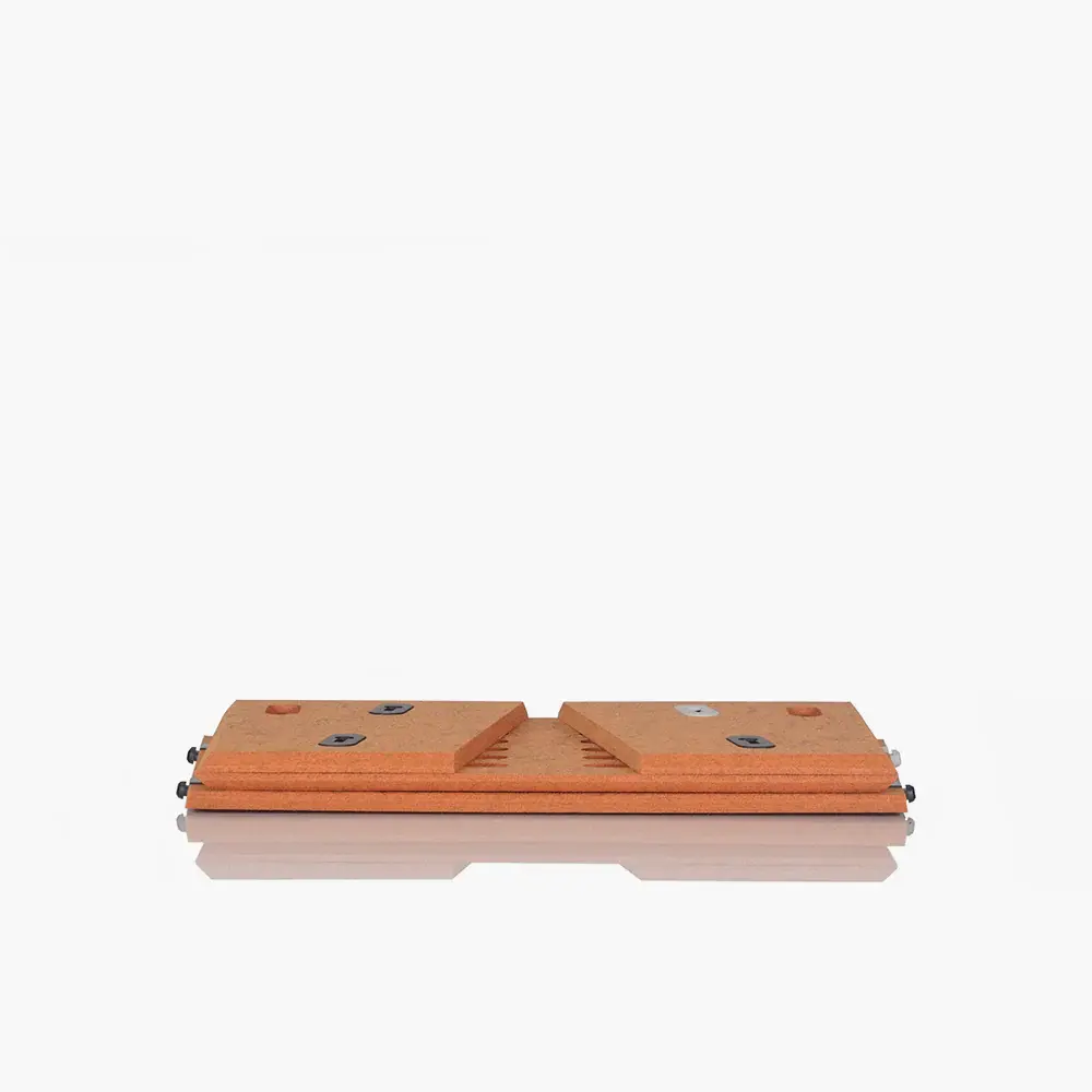 smart-stand-travel-orange-4_e028560c-1472-4575-b565-684a4e36a536 (1).webp