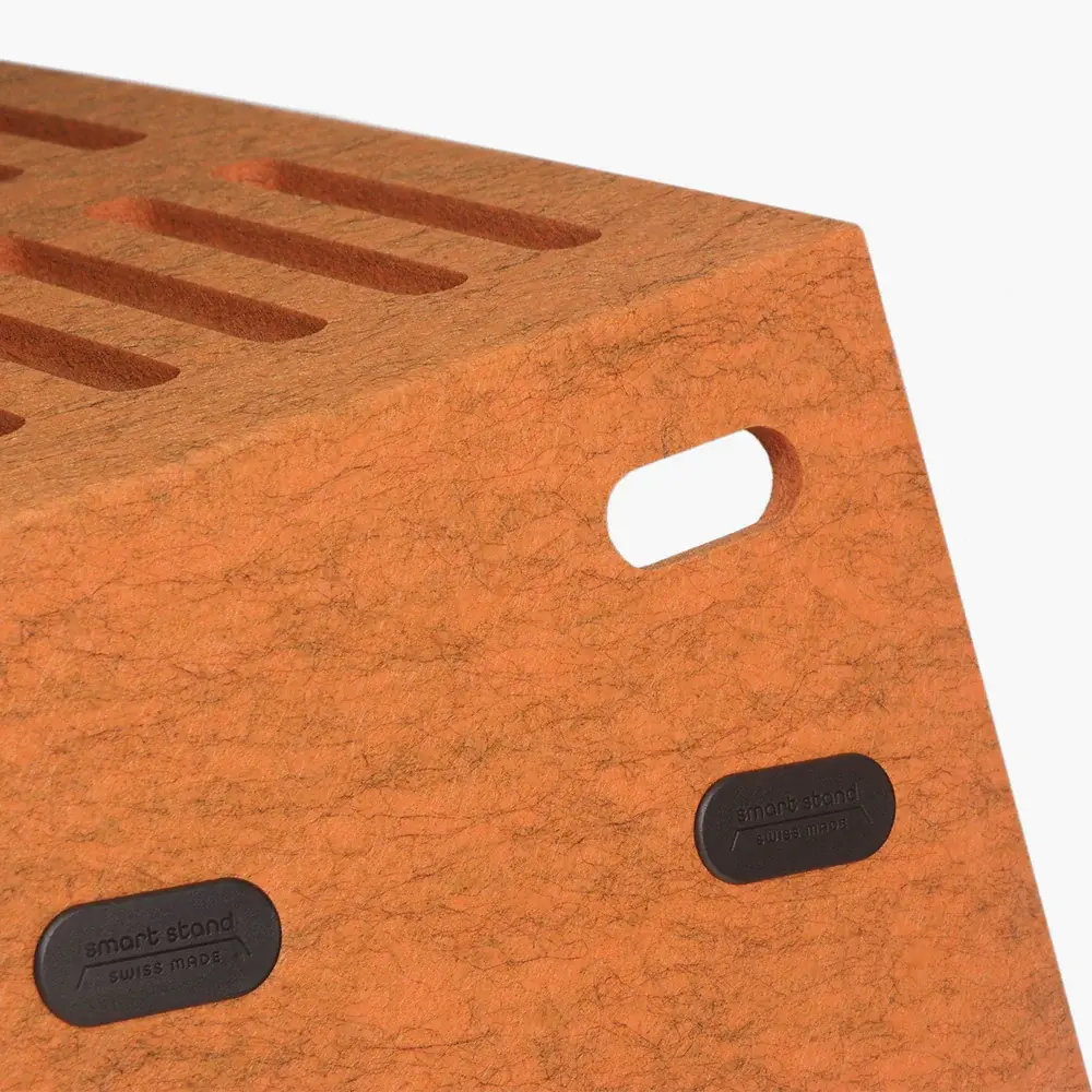 smart-stand-travel-orange-5_ea15e11c-090c-4068-87ee-343e544dbcb7.webp